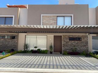 Casa en condominio en Bellavista Metepec