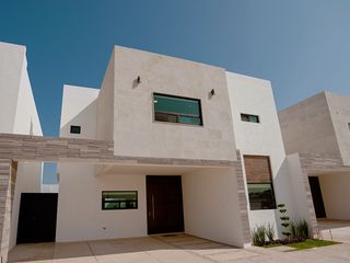 Casa nueva en venta, equipada. La Toscana Residencial, Senderos, Torreon