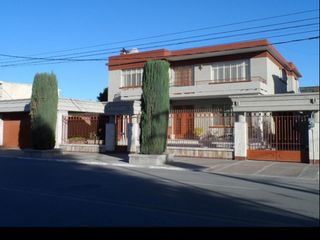 Amplia Casa en Renta Col Los Ángeles