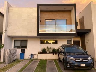 Casa en Renta en Alboreto, Metepec, Estado de México