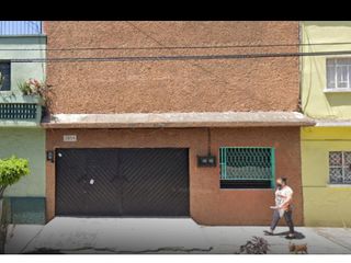 Casa 3 recámaras en Mártires de Rio Blanco Gustavo A Madero CDMX en Remate