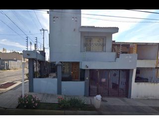 Casa en Misión San Isidro Zapopan Jalisco en Remate