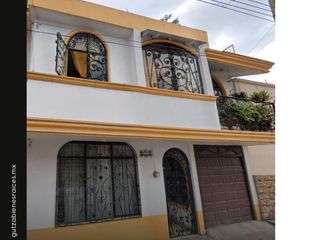 Casa en Remate Bancario  Tepic, Nayarit. Col. Centro. C.P. 63000 Calle Mariano Abasolo