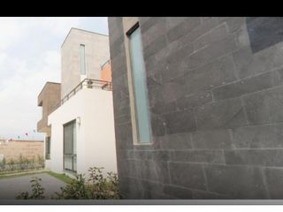 Casa en  Residencial Villas de Ocampo Calimaya Remate Bancario