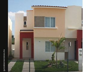 Casa en  venta en Culiacán, Sinaloa. Col. Priv. la Estancia II. C.P. 80143 Calle Cto San Jorge