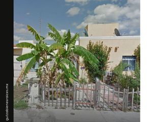 Casa en venta en Quintana Roo. Solidaridad. Col. Misión de las Flores. C.P. 77710 Calle Amarantos