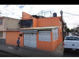 Casa en Remate Bancario en Francisco Morazán, Col. Ampl. Providencia, Gustavo A. Madero, CDMX.