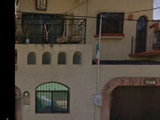 Casa en  Remate Bancario en Antonio Correa, Col. Guadalupana, Guadalajara, Jalisco.