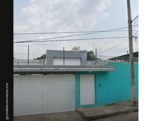 Casa en Tapachula, Chiapas. Col. Magisterial.  C.P. 30800 Calle Priv. Panteón Jardin.