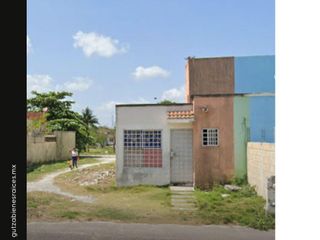 Casa en  venta en Cancún, Quintana Roo. Col. Hacienda Real del Caribe. C.P. 77539 Calle Avenida Hacienda La Cienega