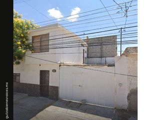 Casa en  venta en Torreón ,Coahuila. Col. Oscar Flores Tapia. C.P. 27086 Calle Prolongación Av. Presidente Carranza