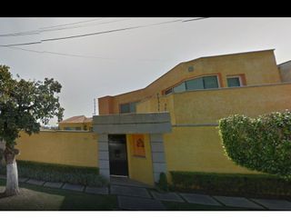 Casa en Remate Bancario en Fraccionamiento Lomas de Cuernavaca, Temixco, Morelos