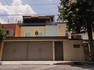 Casa en venta cerca TEC de Monterrey  y zona de Hospitales