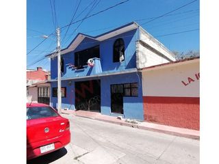 Casa en VENTA con LOCAL comercial, en col. La Isla San Cristobal de las casas.