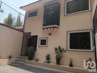 Casa en venta en fraccionamiento en zona norte de Cuernavaca