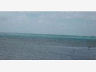 Terreno en Venta en Edo de Quintana Roo, muy cerca a Playa del Carmen, 2.6 Hectáreas Frente al Mar