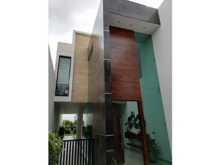 Casa en venta  en San Juan Del Rio  Privada, casa 600m2  4 recamaras