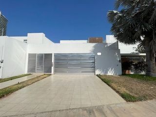 EN VENTA CASA COL ALTABRISA, MERIDA