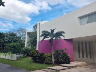 Casa residencial en renta en Club de Golf La Ceiba