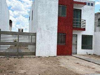 RENTA DE CASA EN LOS HÉROES, MERIDA, YUCATÁN.
