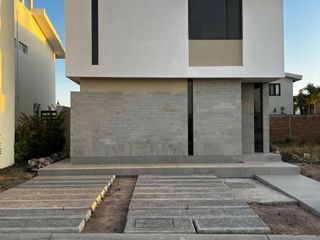 CASA NUEVA EN VENTA EN CONDOMINIO LAS PLAZAS AL NORTE DE AGUASCALIENTES
