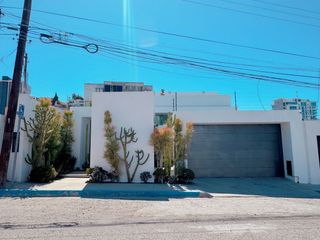 EXCLUSIVA RESIDENCIA EN VENTA – COLONIA MADERO (CACHO), TIJUANA