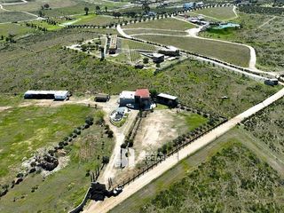 TERRENO EN VENTA DE 2.2 HECTÁREAS EN VALLE DE GUADALUPE