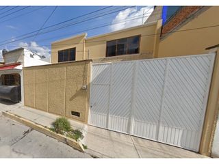 Casa en Remate en Parque de Poblamiento II, F-679
