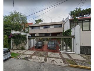 Avenida De Los Bosques