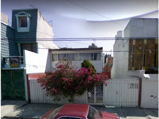 Casa en Remate en Avante, F-1805