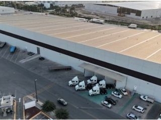Renta Nave Industrial de 22,948 m² en Santa Catarina