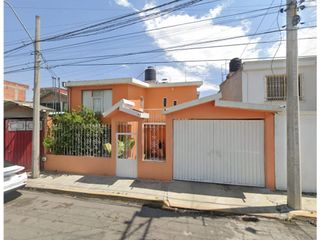 Casa en Remate en Villa Hogar,  FG-99