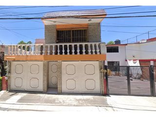 Casa en Remate en Valle Dorado, FG-608