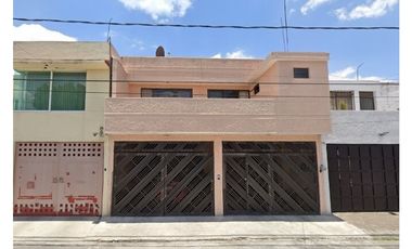 Casa en Remate en Prado Churubusco, FG-1424