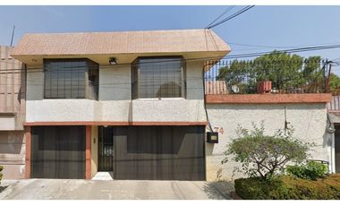 Casa en Remate en Jardines de San Mateo, FG-1416