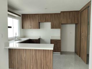 Casa en venta en Cumbres de la presa cerca de Blvd Diaz Ordaz Pinos