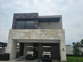 Casa en Venta Punta del Cielo, Coto Punta Coral  Modelo Elis