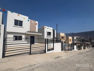 Casa nueva en VENTA ubicada cerca de Plaza Sendero