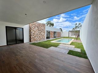 CASA EN VENTA EN MÉRIDA, DZITYÁ PRANA II, MOD. MILAN, A 7 MESES.