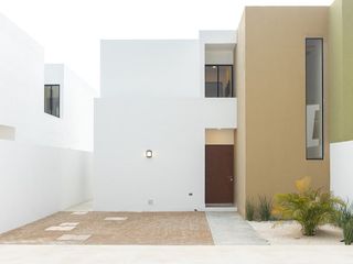 CASA EN VENTA MERIDA, CHICHI SUAREZ, PRIVADA ALMEA HOMES, MOD. ARECA, LISTA.
