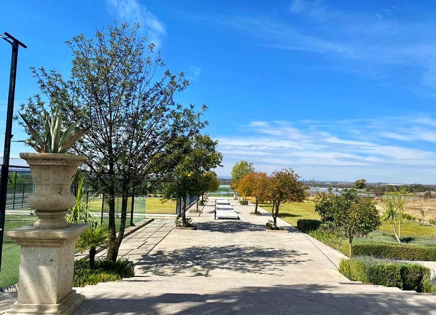 place photo 9
