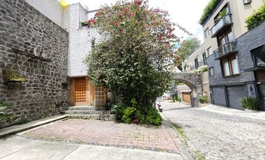 Casa en Venta en REAL DE LAS LOMAS