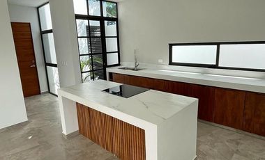 CASA EN VENTA EN MERIDA