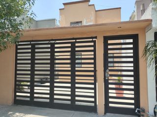 Casa en venta en Gardenias, Juárez, Nuevo León
