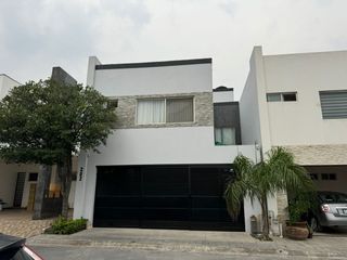 CASA EN VENTA EN SANTA CATARINA