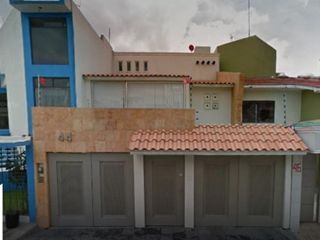 Casa en Remate Bancario con excelente ubicación en colonia Campestre Coyoacán