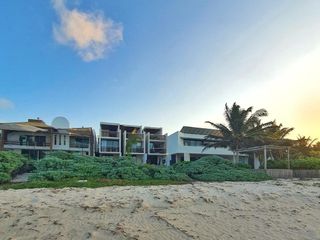 Villa Amueblada en Venta frente al mar en la playa de San Benito Yucatán