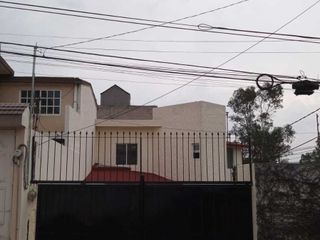 Casa en esquina en Venta en calle tranquila de Villas de la Hacienda VBL590