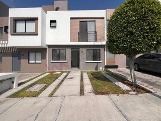 BELLA casa en renta en Riscos de Zakia - $12,000 mtto incluido