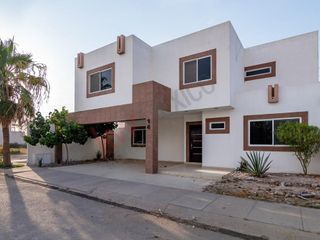 Casa en Venta en Country Frondoso, Acceso a Las Roques, Torreón, Coahuila